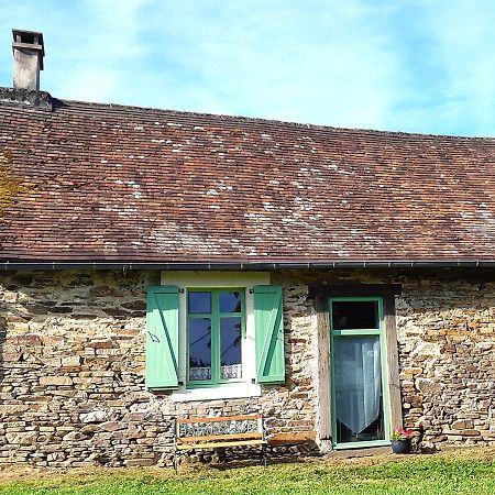 La Rhue Gites - JacuzziJumilhac-le-Grand エクステリア 写真