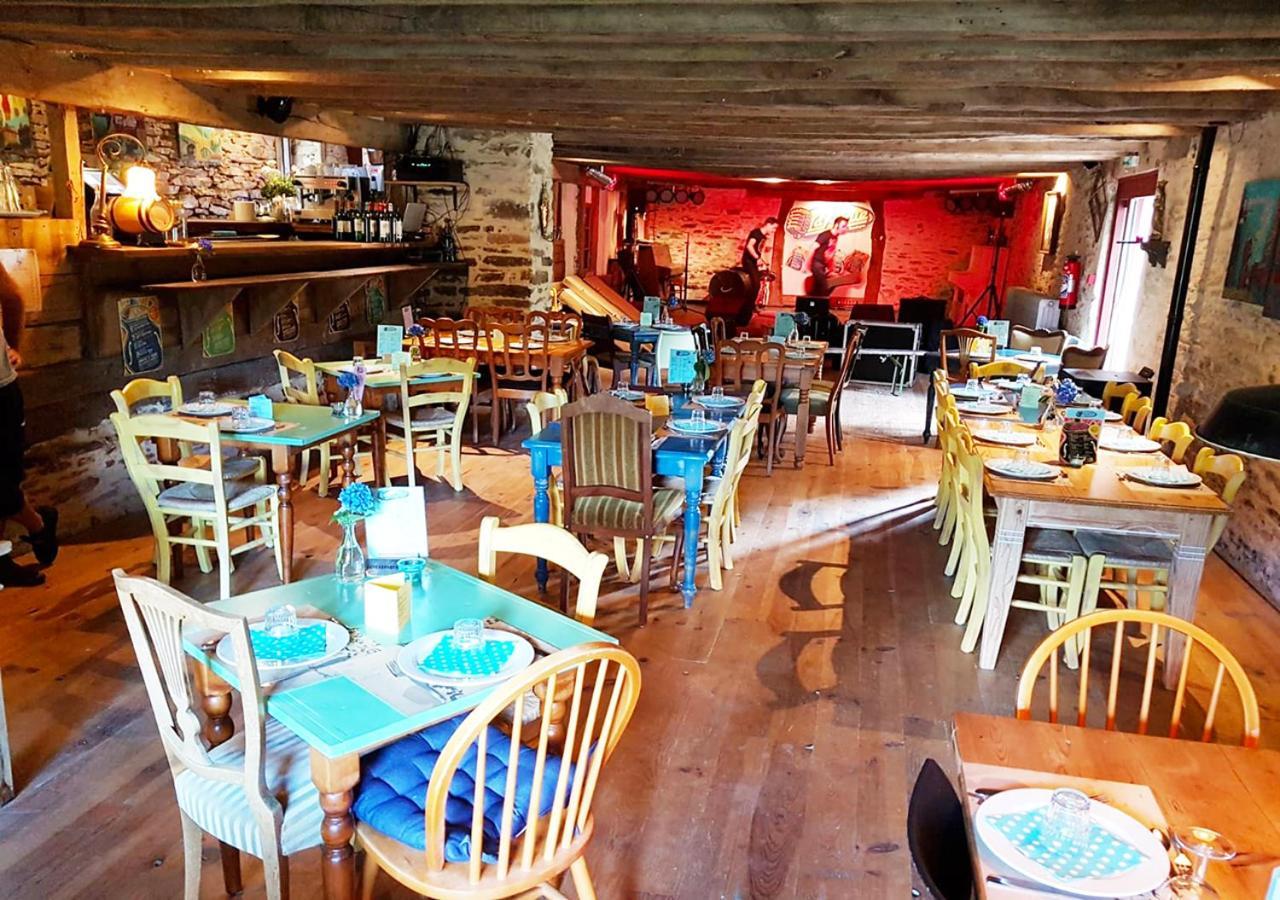 La Rhue Gites - JacuzziJumilhac-le-Grand エクステリア 写真
